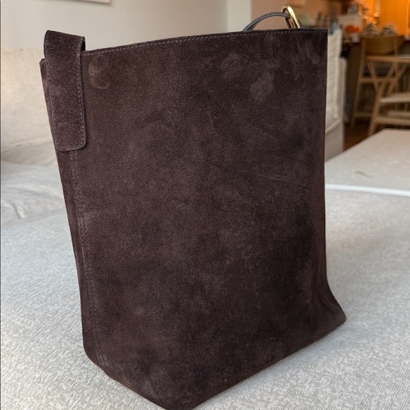 Madewell Essential Bucket Tote - Picture 8 of 9